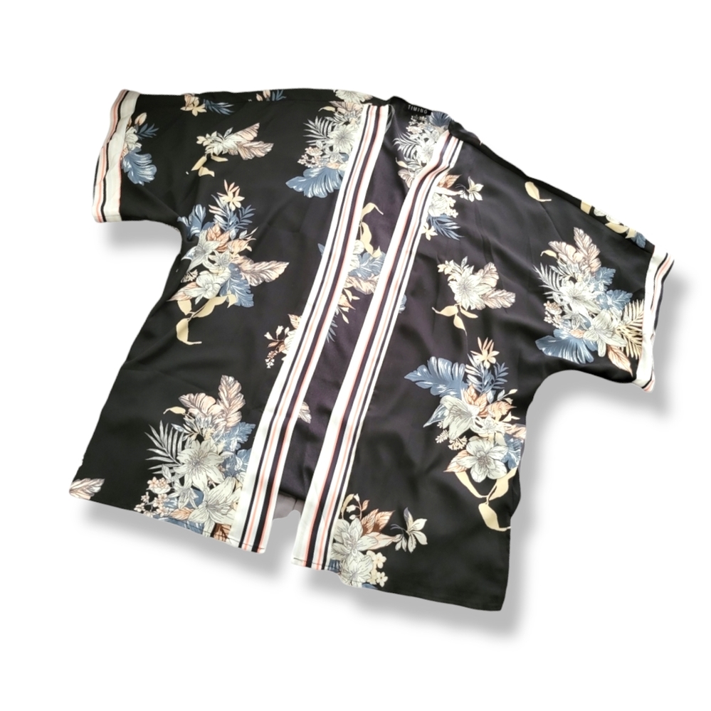 Timing | NWOT Oversized Boho Floral Open Front Kimono (SIZE S)